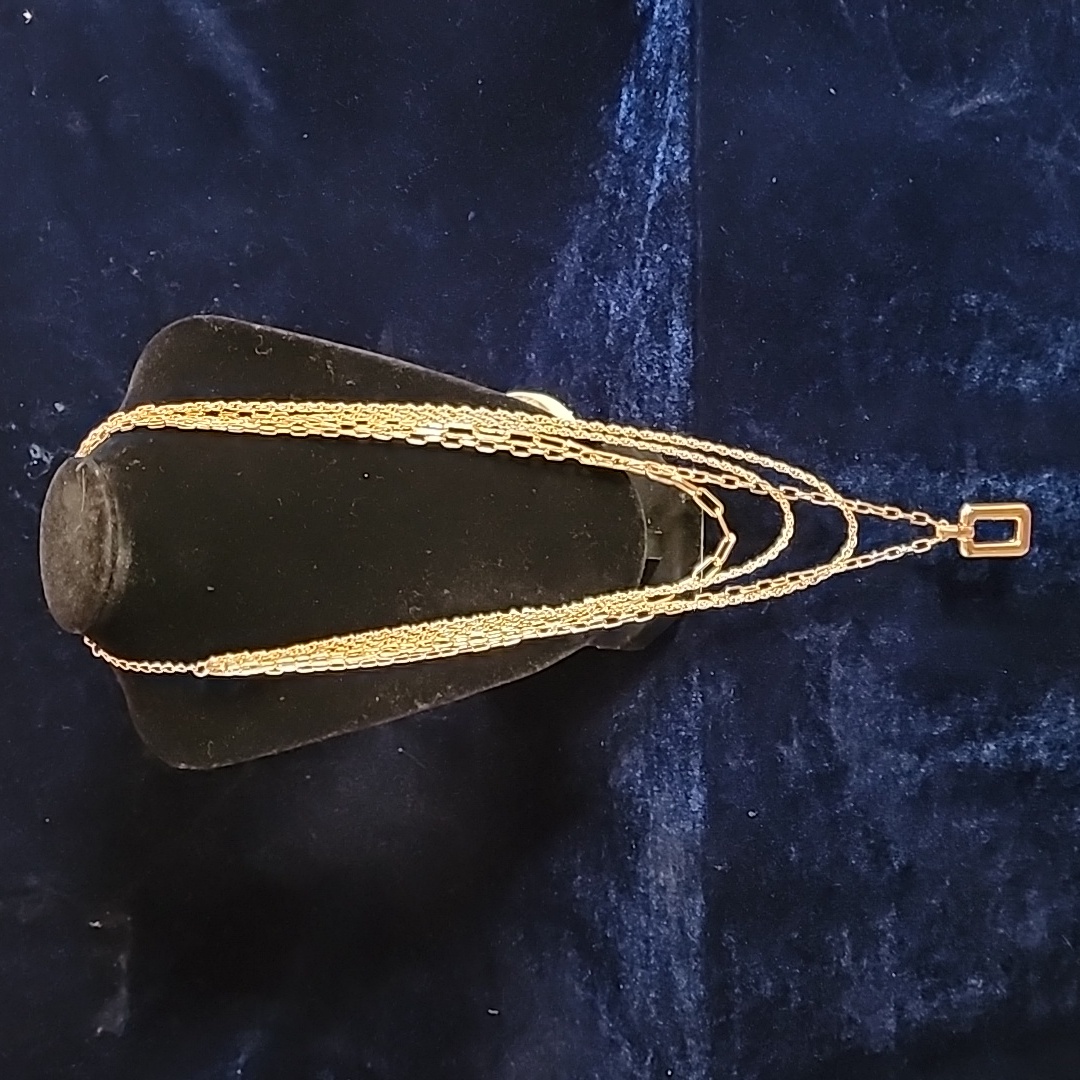 Fashion Jewelry Gold Tone 4 Layers Necklace.